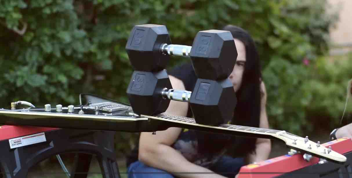 How STRONG is a GUITAR NECK?