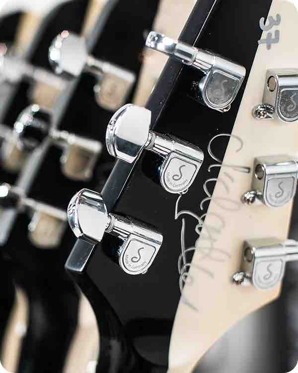 Murphy Lab aged & Signed by Schenker 