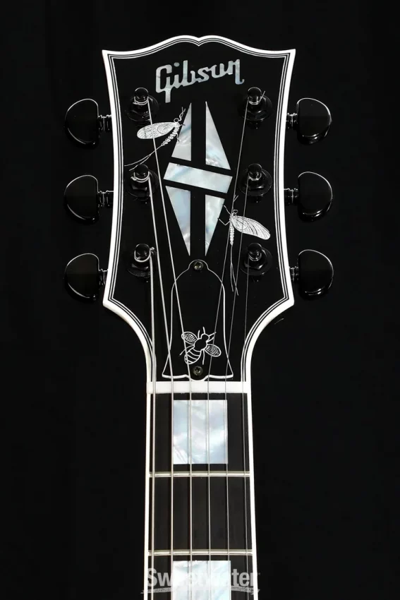 Gibson Custom “Bugs and Leaves” Les Paul Custom headstock