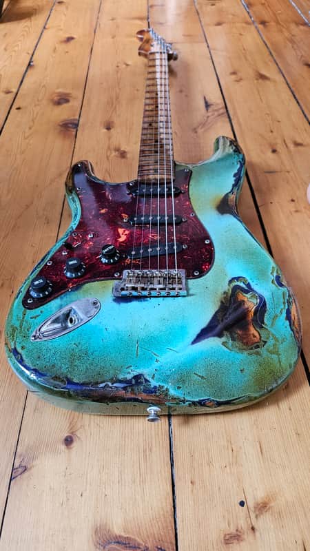 Fender Stratocaster Surf Green Heavy Age Relic
