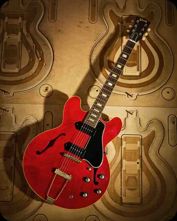 Gibson Custom 1962 ES-330 Reissue